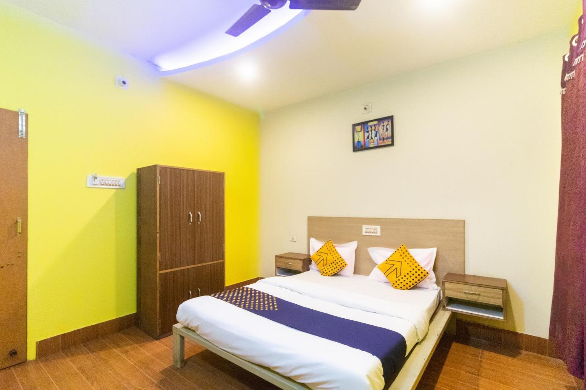 Spot On Prabir Residency Inn Urāli Εξωτερικό φωτογραφία