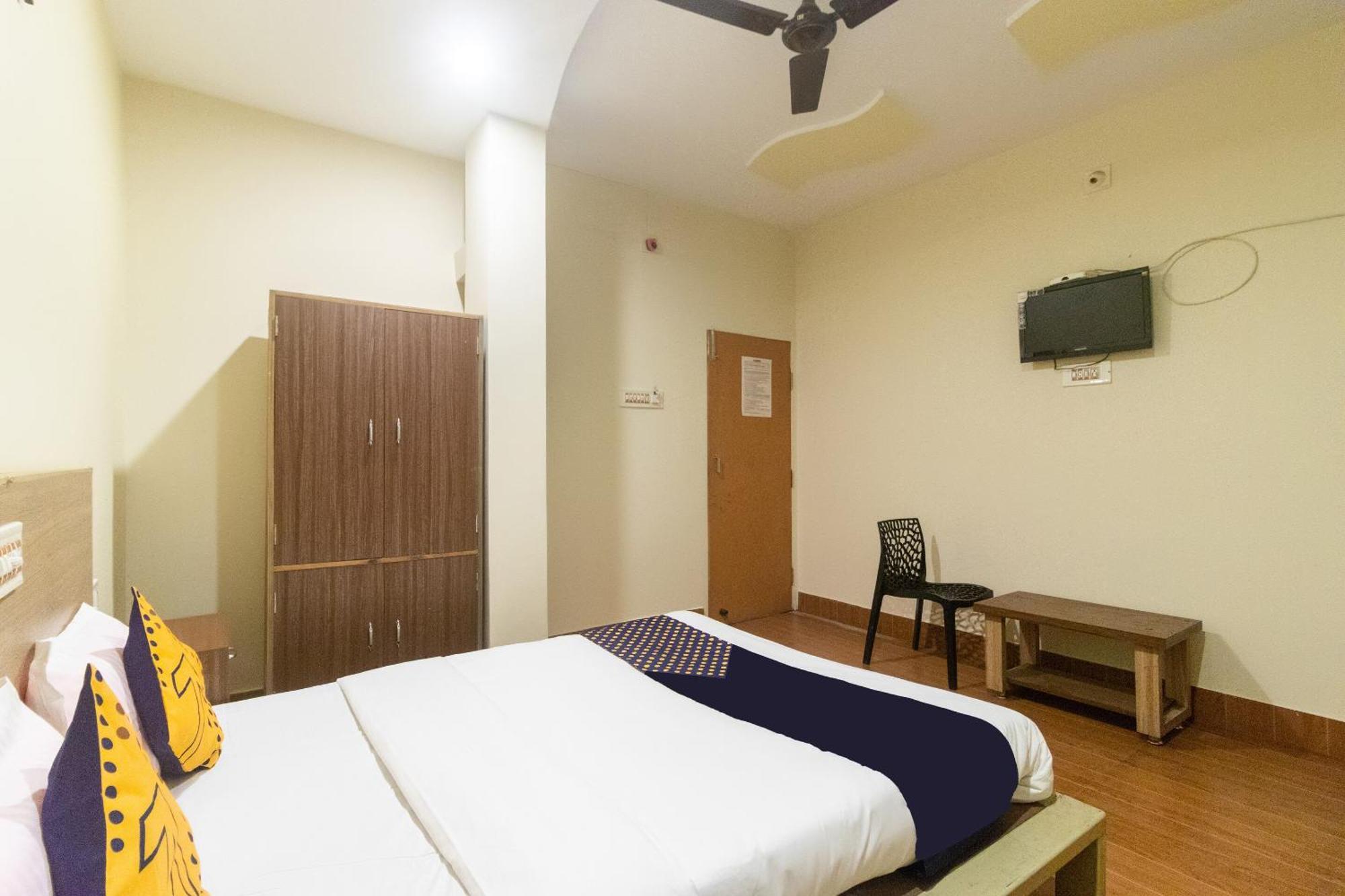 Spot On Prabir Residency Inn Urāli Εξωτερικό φωτογραφία